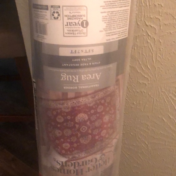 Rug - Picture 1 of 2